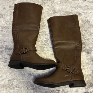 Brand new wide-calf boots